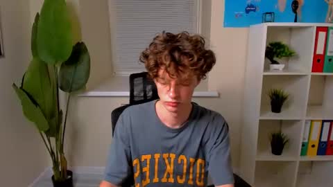 Snapshot of luke_sweet chatting on 07/14/26, 01:06 Luke online show from 07/14/26, 01:06