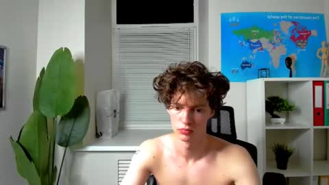 Snapshot of luke_sweet chatting on 07/15/26, 04:45 Luke online show from 07/15/26, 04:45
