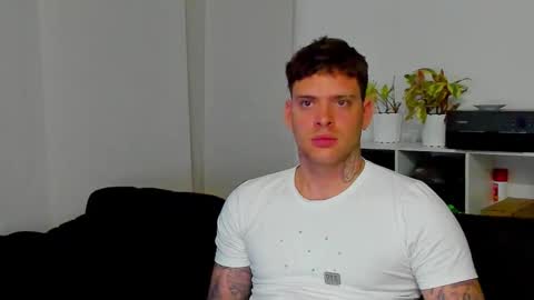 Snapshot of lukeglanton17 chatting on 11/02/25, 11:07 Luke online show from 11/02/25, 11:07