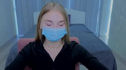 lukeriamoon online show from 09/14/25, 06:01