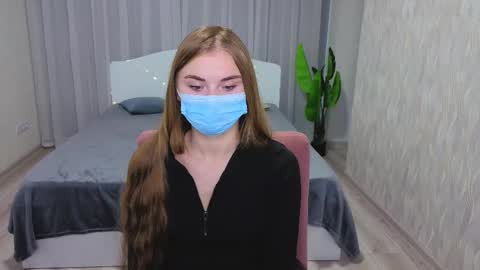 lukeriamoon online show from 10/07/25, 04:20