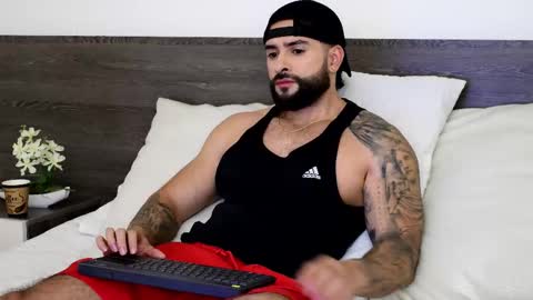 Lukhas f4f online show from 10/04/25, 01:36