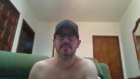 Snapshot of lukz88bigcock chatting on 12/26/24, 09:58 Luke online show from 12/26/24, 09:58