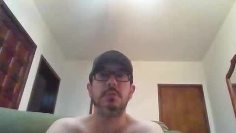 Snapshot of lukz88bigcock chatting on 01/04/25, 12:59 Luke online show from 01/04/25, 12:59