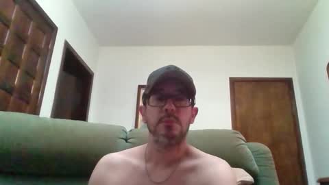 Snapshot of lukz88bigcock chatting on 02/08/25, 01:54 Luke online show from 02/08/25, 01:54