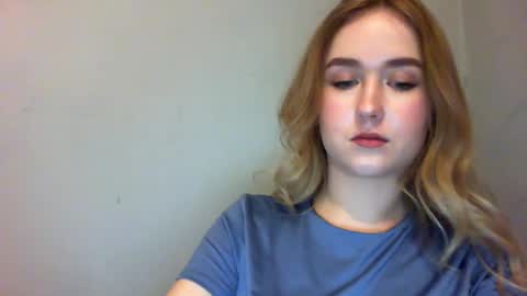 Lulu Baby18 online show from 02/03/25, 10:00