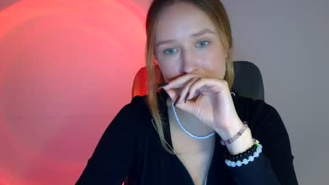 Lulu Baby18 online show from 10/17/25, 05:37