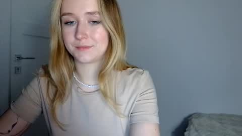 Lulu Baby18 online show from 04/29/26, 07:42