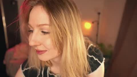 lulu_lovett online show from 01/28/25, 10:02
