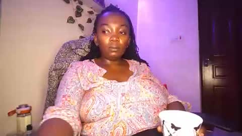 lulu_sparks1 online show from 10/16/25, 04:02