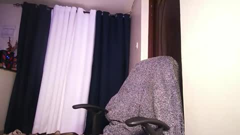 lulu_sparks1 online show from 05/10/26, 05:12