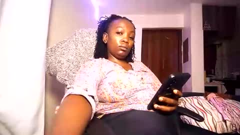 lulu_sparks1 online show from 06/08/26, 05:19
