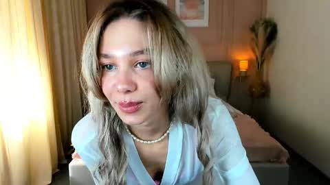 Alise online show from 05/05/26, 01:52