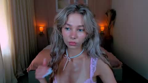 Alise online show from 05/17/26, 01:18