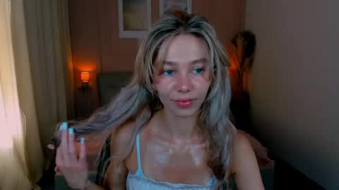 Alise online show from 05/25/26, 01:17