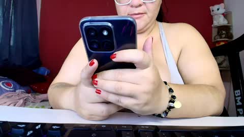 Snapshot of lulubigtitts chatting on 05/17/26, 02:46 LuluBigTitts online show from 05/17/26, 02:46