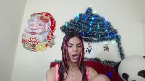 Snapshot of luluu_08 chatting on 12/29/24, 06:49 LULU online show from 12/29/24, 06:49