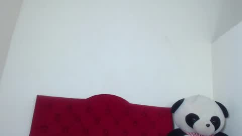 Snapshot of luluu_08 chatting on 02/07/25, 09:37 LULU online show from 02/07/25, 09:37