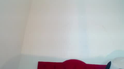 Snapshot of luluu_08 chatting on 02/28/25, 09:33 LULU online show from 02/28/25, 09:33