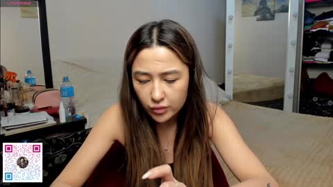 luluu_l online show from 01/12/25, 05:54