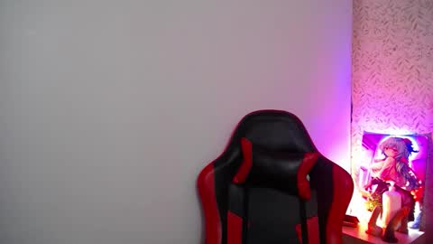 Luly online show from 11/18/25, 03:34