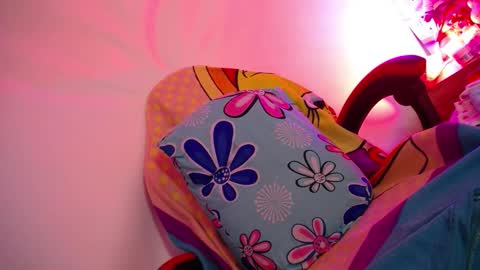 Luly online show from 11/28/25, 04:15