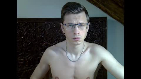 Andrew independent model 2000-0000 CET daily online show from 01/09/26, 08:21