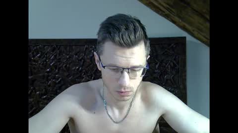 Andrew independent model 2000-0000 CET daily online show from 02/08/26, 11:19