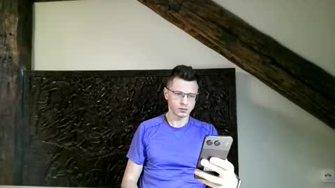 Andrew independent model 2000-0000 CET daily online show from 03/12/26, 09:21