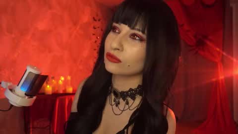 Amelia online show from 10/05/25, 12:53