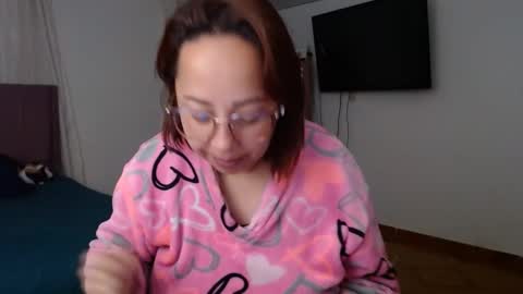 Snapshot of lumi_84 chatting on 01/20/25, 08:30 LUMI online show from 01/20/25, 08:30