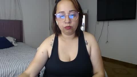 Snapshot of lumi_84 chatting on 01/30/25, 02:06 LUMI online show from 01/30/25, 02:06