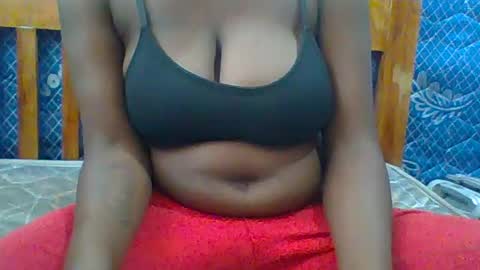 luminous_lust254 online show from 07/11/26, 08:39