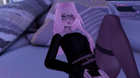 lumipink online show from 11/09/25, 06:12