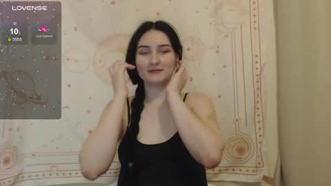Snapshot of lumulav9 chatting on 10/10/25, 10:47 Lumulav online show from 10/10/25, 10:47