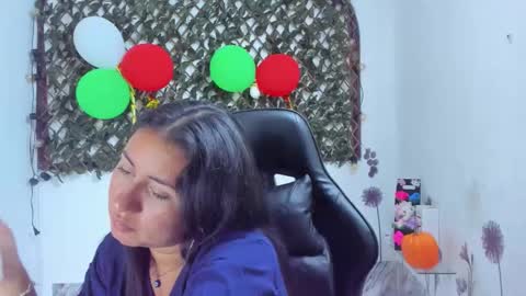 Luna  online show from 11/03/25, 07:26