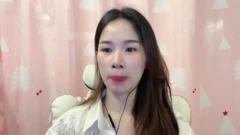 Snapshot of luna4739 chatting on 06/15/26, 09:06 Luna online show from 06/15/26, 09:06