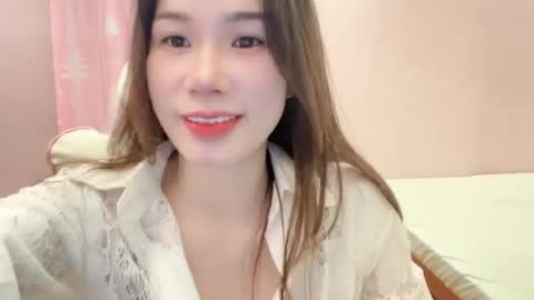 Snapshot of luna4739 chatting on 08/05/26, 02:53 Luna online show from 08/05/26, 02:53