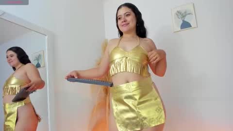 Snapshot of luna__699 chatting on 10/24/25, 11:06 Lunita  online show from 10/24/25, 11:06