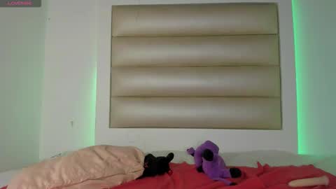 luna online show from 10/23/25, 06:06