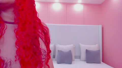 Luna online show from 07/18/26, 07:39