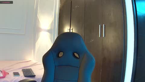 luna and banji online show from 10/07/25, 09:23