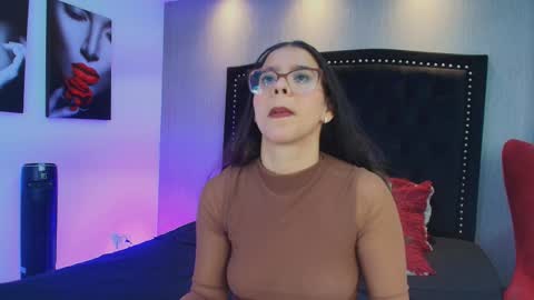 Snapshot of luna_and_titan chatting on 12/01/25, 12:54 Luna And Titan online show from 12/01/25, 12:54