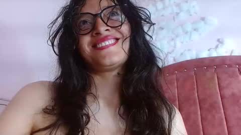 Snapshot of luna_azul_15 chatting on 01/20/25, 04:45 dalia online show from 01/20/25, 04:45