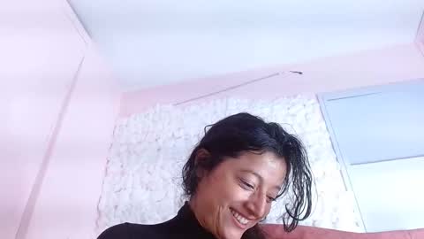 Snapshot of luna_azul_15 chatting on 01/25/25, 04:46 dalia online show from 01/25/25, 04:46