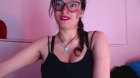 Snapshot of luna_azul_15 chatting on 03/05/25, 12:33 dalia online show from 03/05/25, 12:33