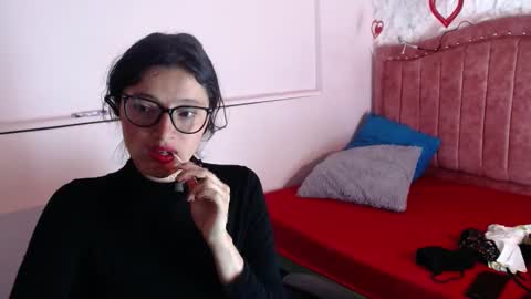Snapshot of luna_azul_15 chatting on 03/07/25, 04:00 dalia online show from 03/07/25, 04:00