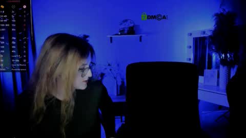 Snapshot of luna_berryy chatting on 09/14/25, 07:02 luna_berryy online show from 09/14/25, 07:02