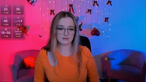 luna_berryy online show from 05/20/26, 06:58