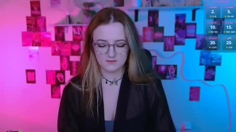 luna_berryy online show from 06/05/26, 07:08